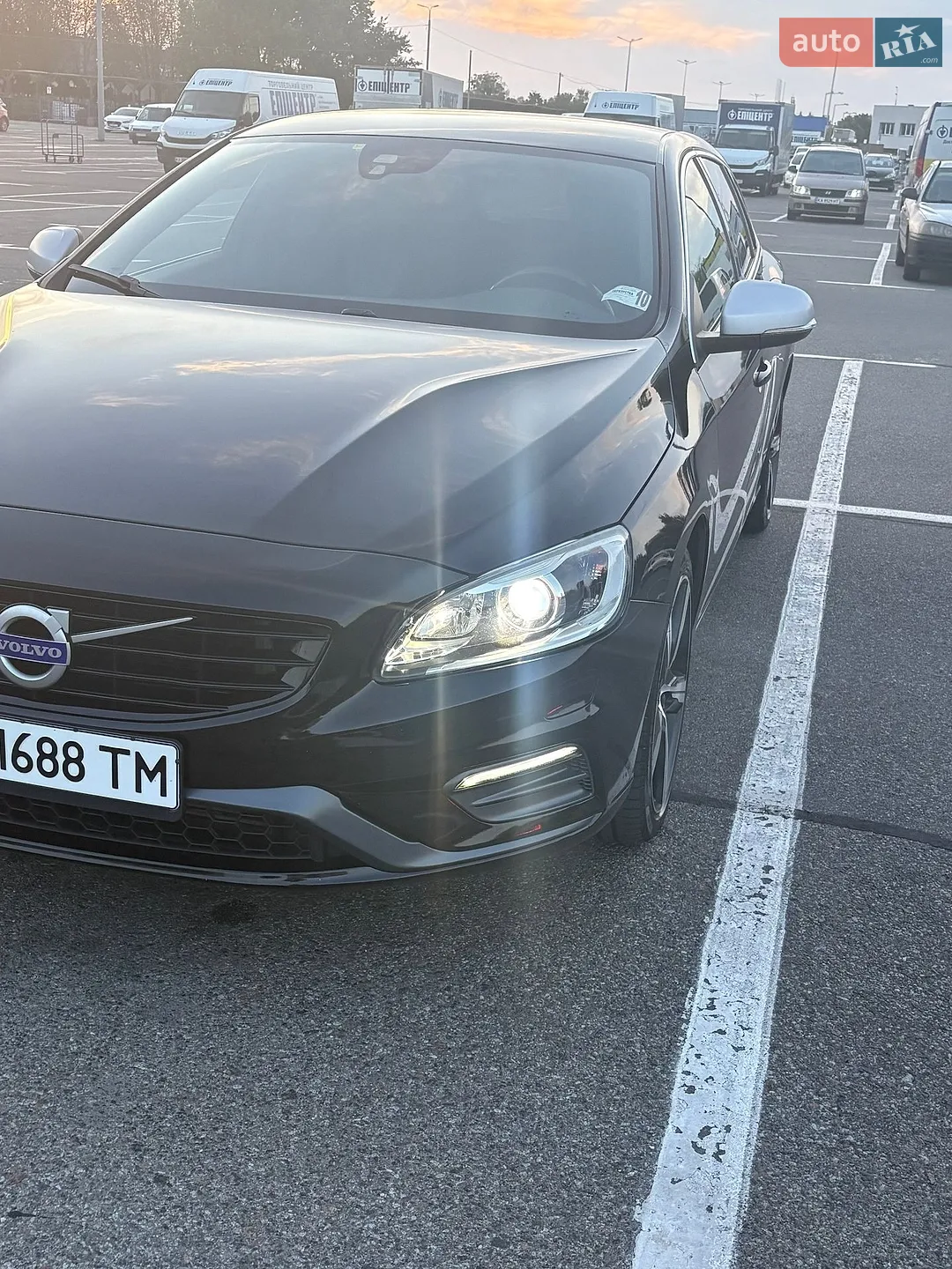 2018 Volvo V60 - мініатюра 8