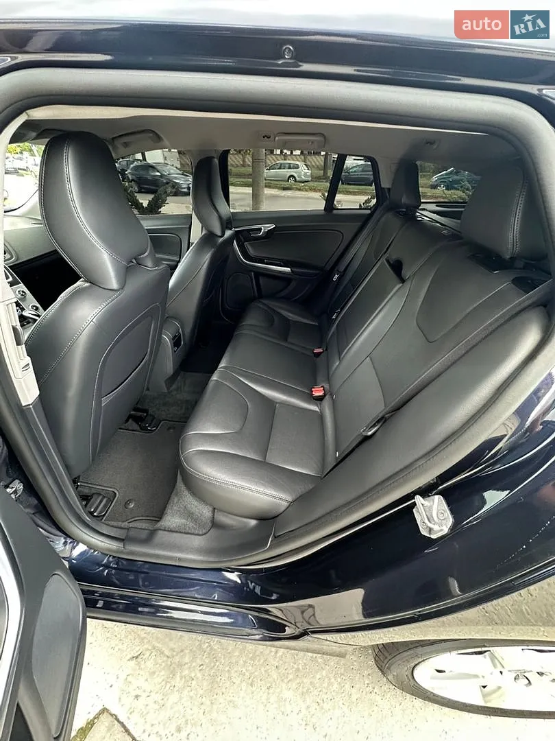 2018 Volvo V60 - мініатюра 17