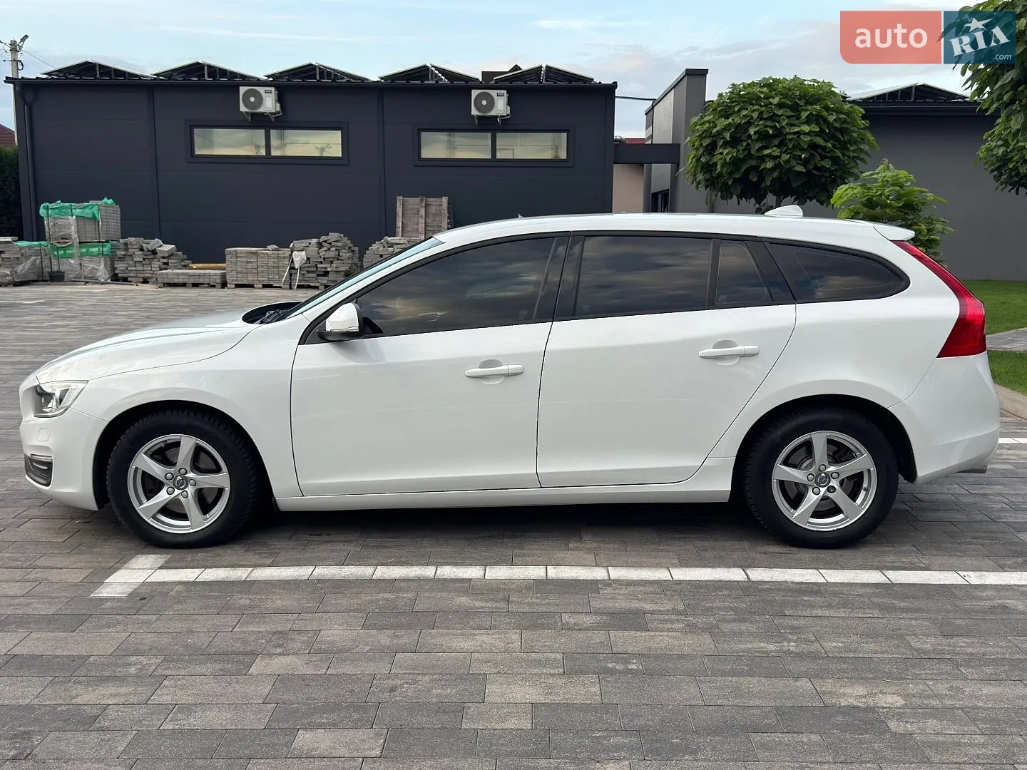 2015 Volvo V60 - мініатюра 14
