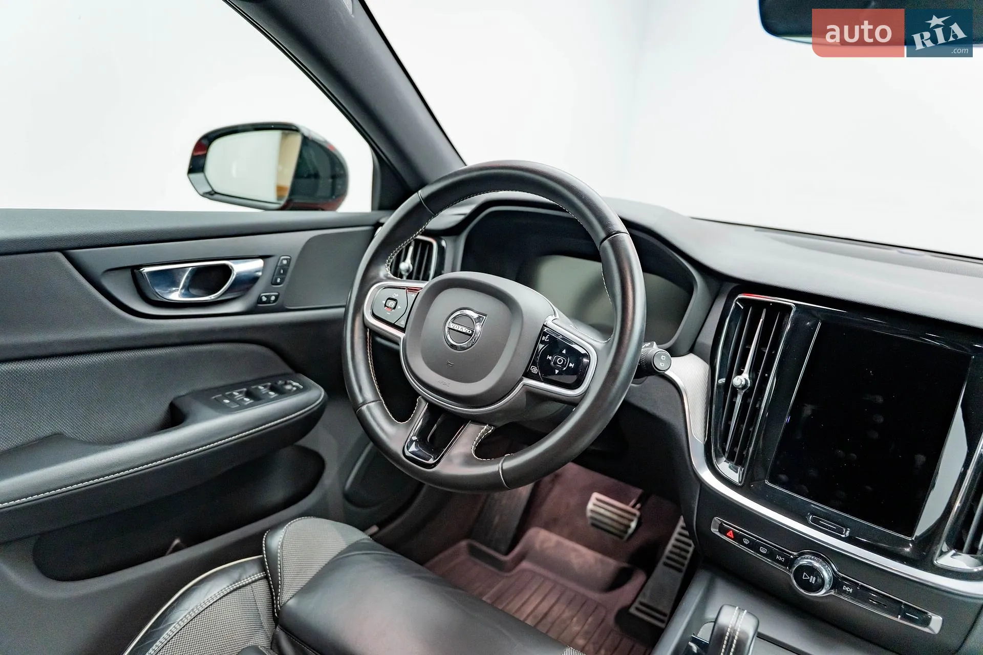 2021 Volvo V60 - мініатюра 14