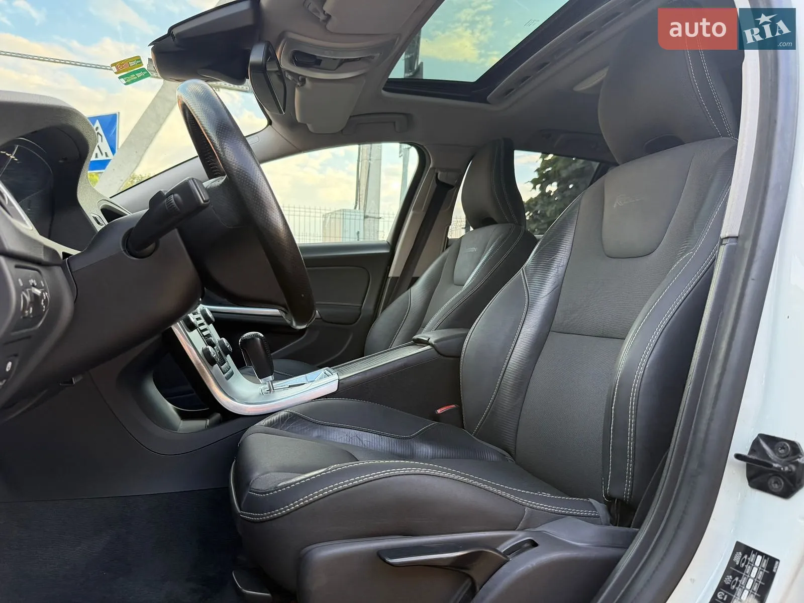 2012 Volvo V60 - мініатюра 21