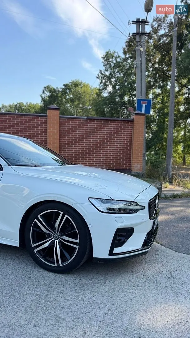 2019 Volvo V60 - мініатюра 6
