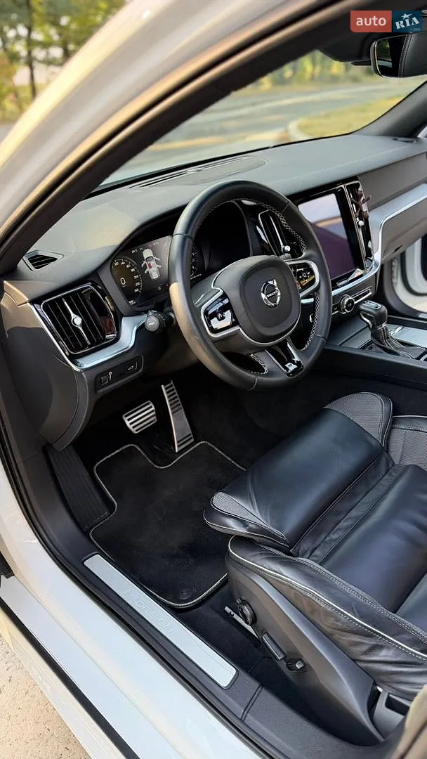 2019 Volvo V60 - мініатюра 30