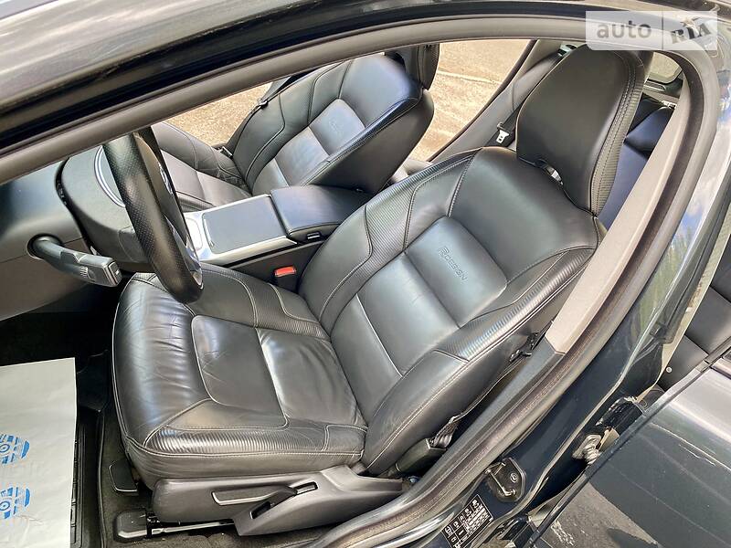 Универсал Volvo V70 2013 в Киеве