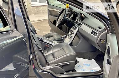 Универсал Volvo V70 2013 в 