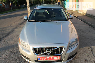 Универсал Volvo V70 2010 в Краснограде