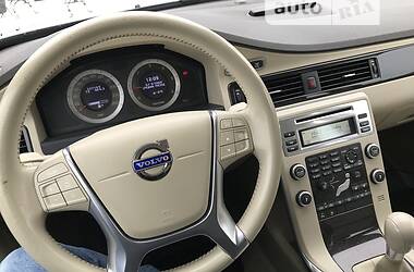 Универсал Volvo V70 2010 в 