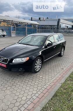 Універсал Volvo V70 2011 в Луцьку