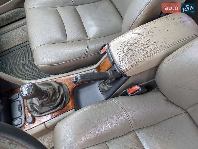 Универсал Volvo V70 1999 в Жовкве
