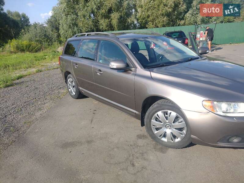 Універсал Volvo V70 2008 в Малині