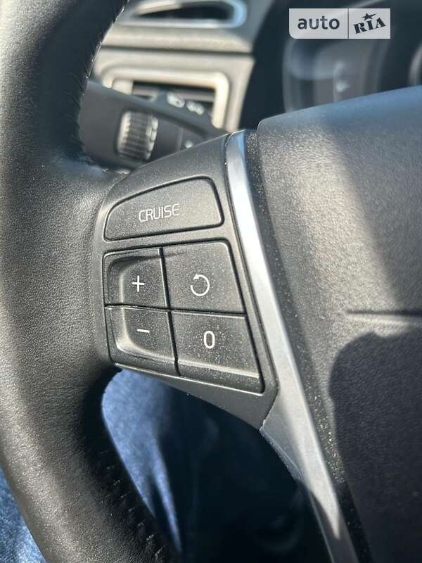 Универсал Volvo V70 2015 в Чернигове фото 7 Универсал Volvo V70 2015 в Чернигове