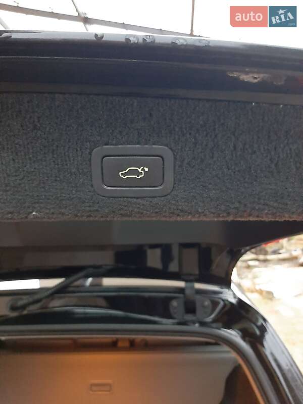 Універсал Volvo V70 2016 в Львові