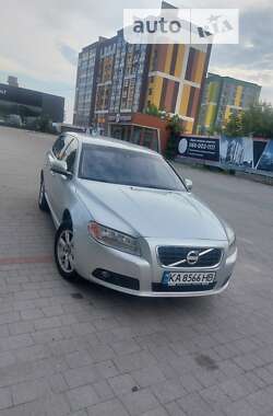 Универсал Volvo V70 2013 в Тернополе