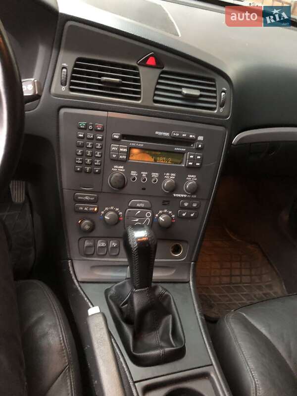 Универсал Volvo V70 2002 в Одессе
