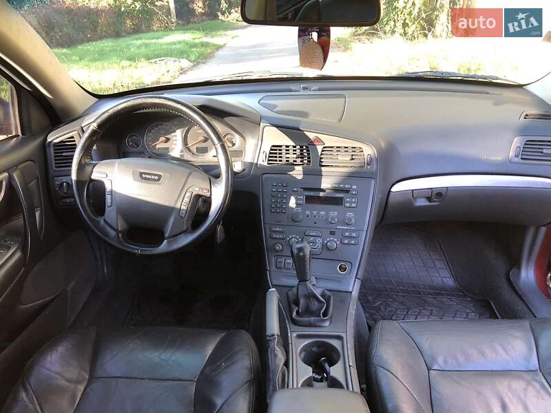 Универсал Volvo V70 2002 в Одессе