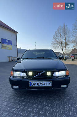 Універсал Volvo V70 1998 в Рівному