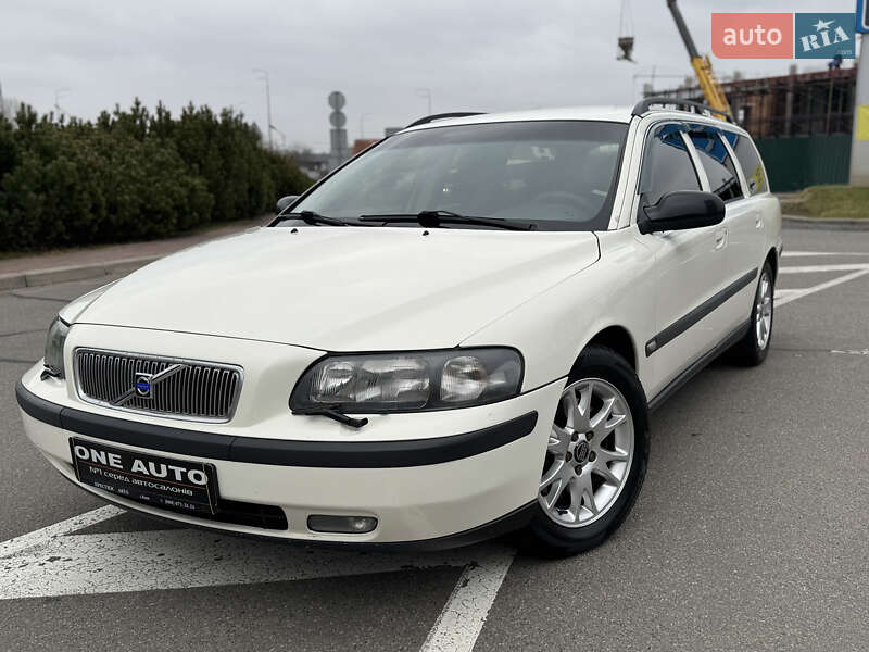 Универсал Volvo V70 2002 в 