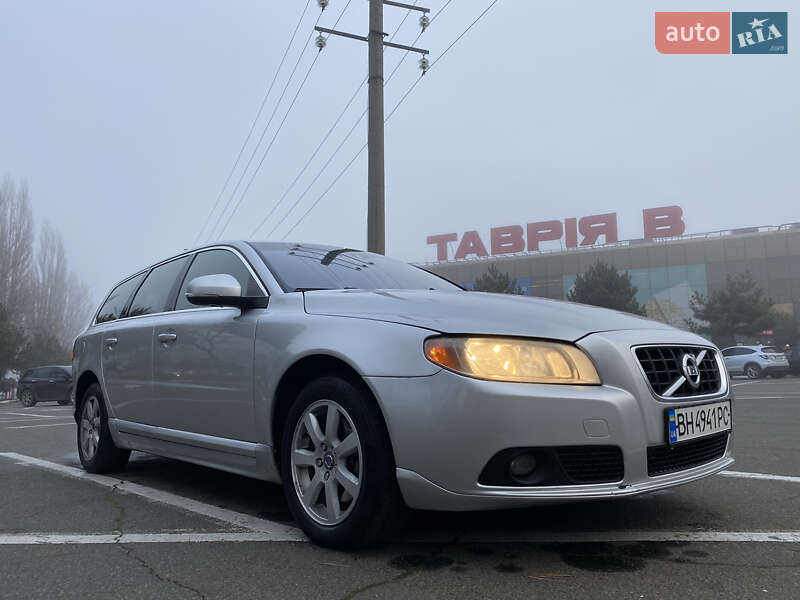 Volvo V70 2013