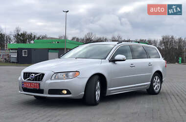 Універсал Volvo V70 2010 в Радивиліві