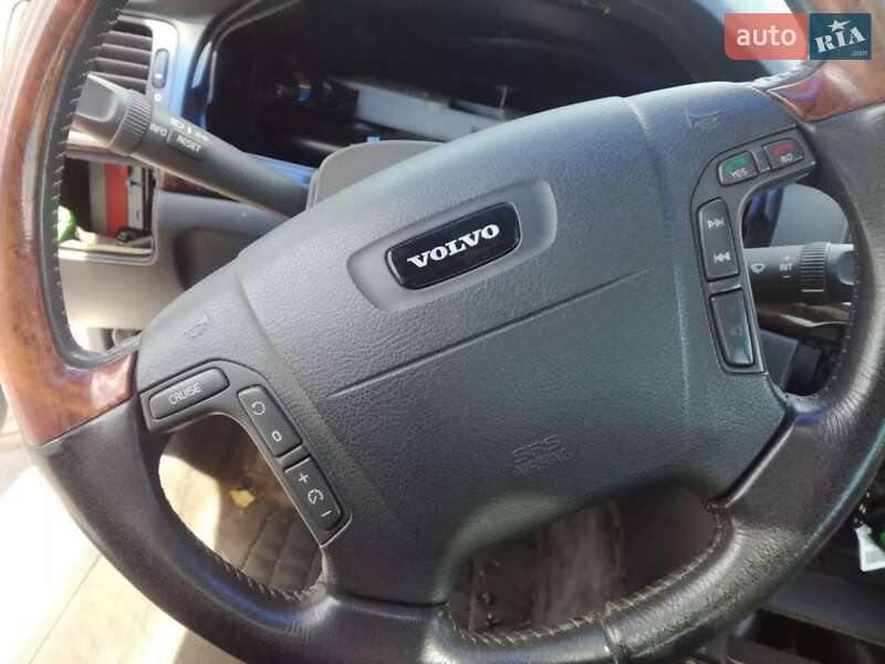 Универсал Volvo V70 2000 в Харькове
