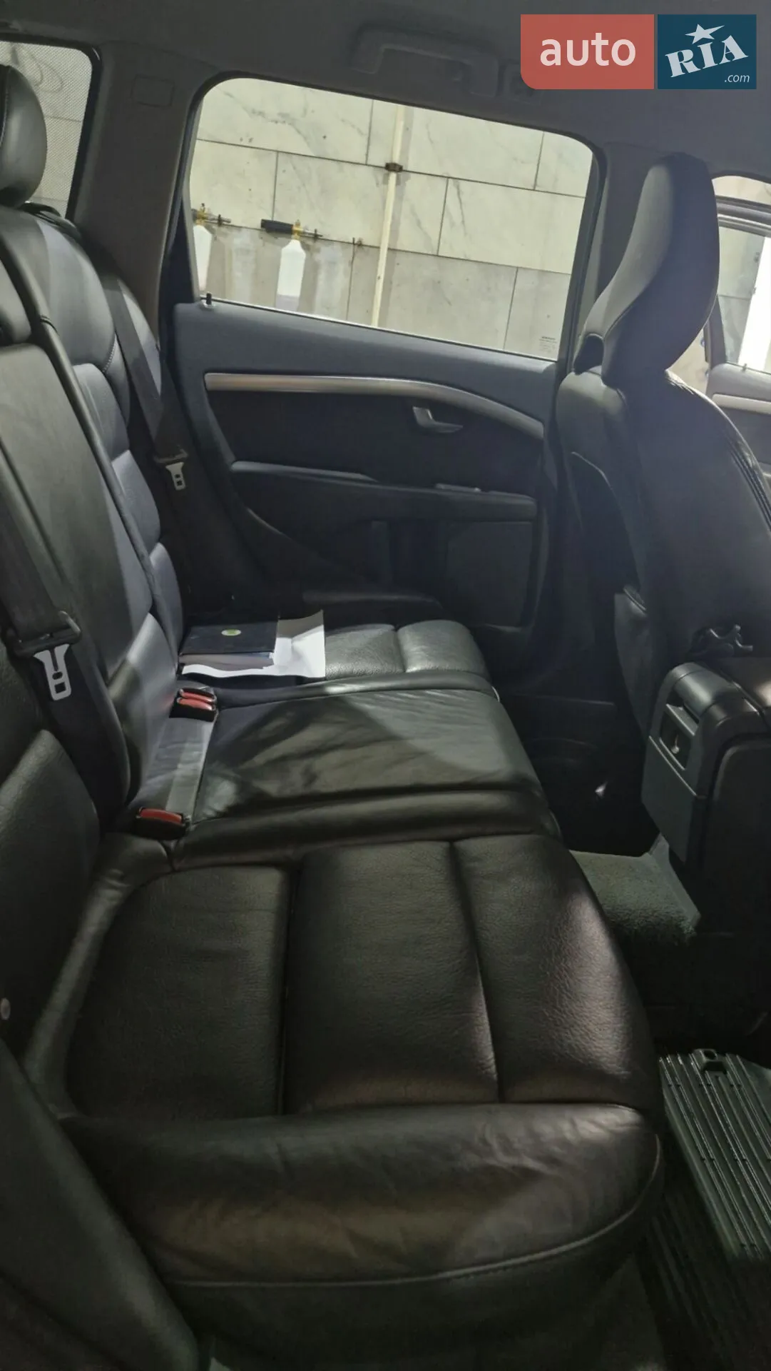2010 Volvo V70 - мініатюра 10