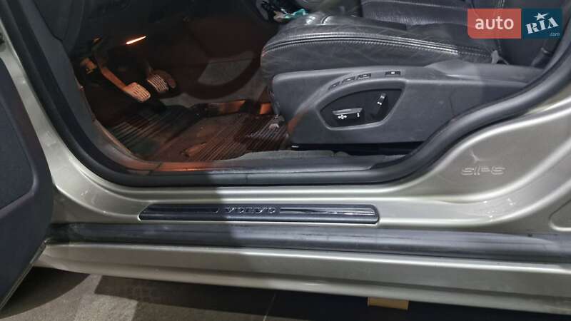 Універсал Volvo V70 2010 в Рівному фото 19 Універсал Volvo V70 2010 в Рівному