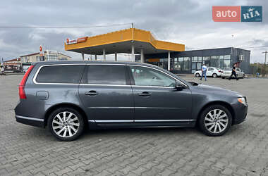 Универсал Volvo V70 2010 в Черновцах