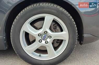 Универсал Volvo V70 2011 в 