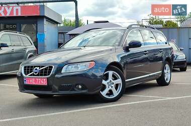 Универсал Volvo V70 2011 в 