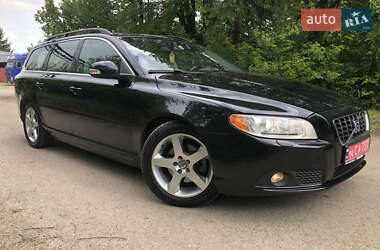 Универсал Volvo V70 2010 в 