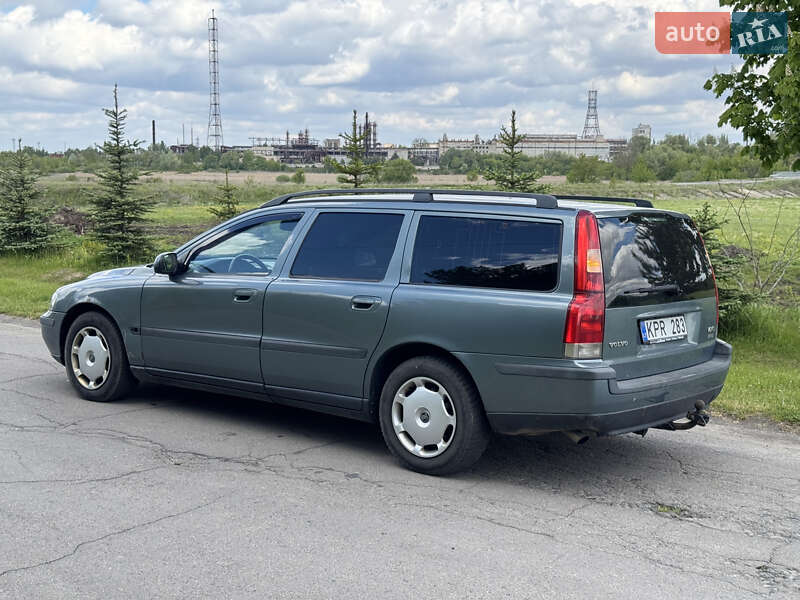 Універсал Volvo V70 2000 в Рівному