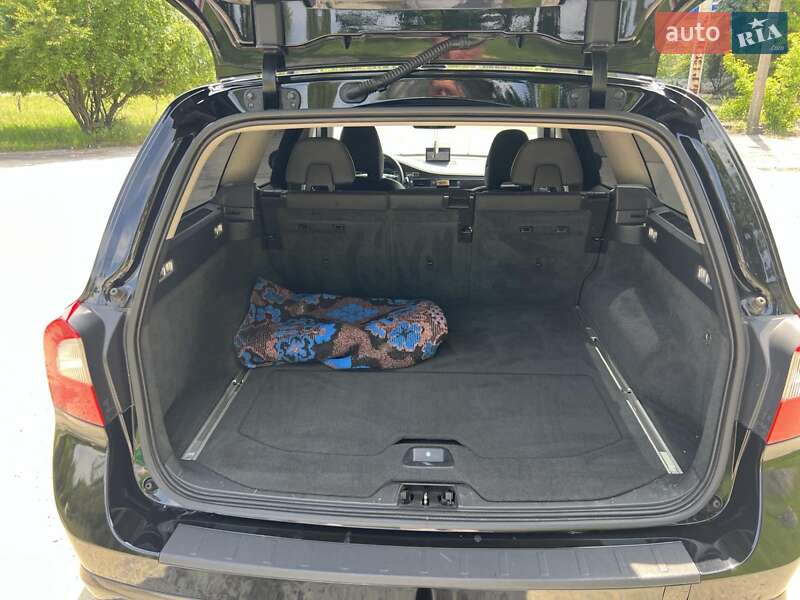 Універсал Volvo V70 2011 в Маневичах