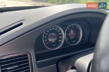 Универсал Volvo V70 2011 в 
