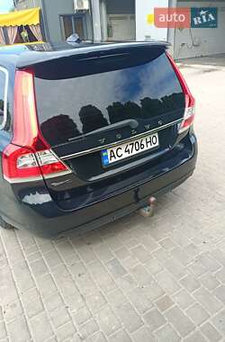 Универсал Volvo V70 2013 в 