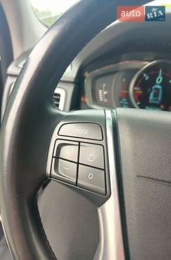 Универсал Volvo V70 2013 в 