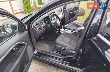 Универсал Volvo V70 2011 в 