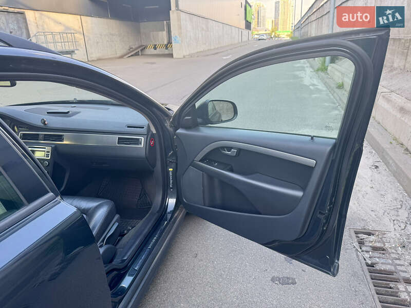 Универсал Volvo V70 2009 в Киеве