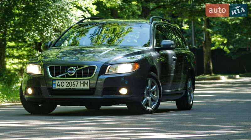 Универсал Volvo V70 2010 в Луцке