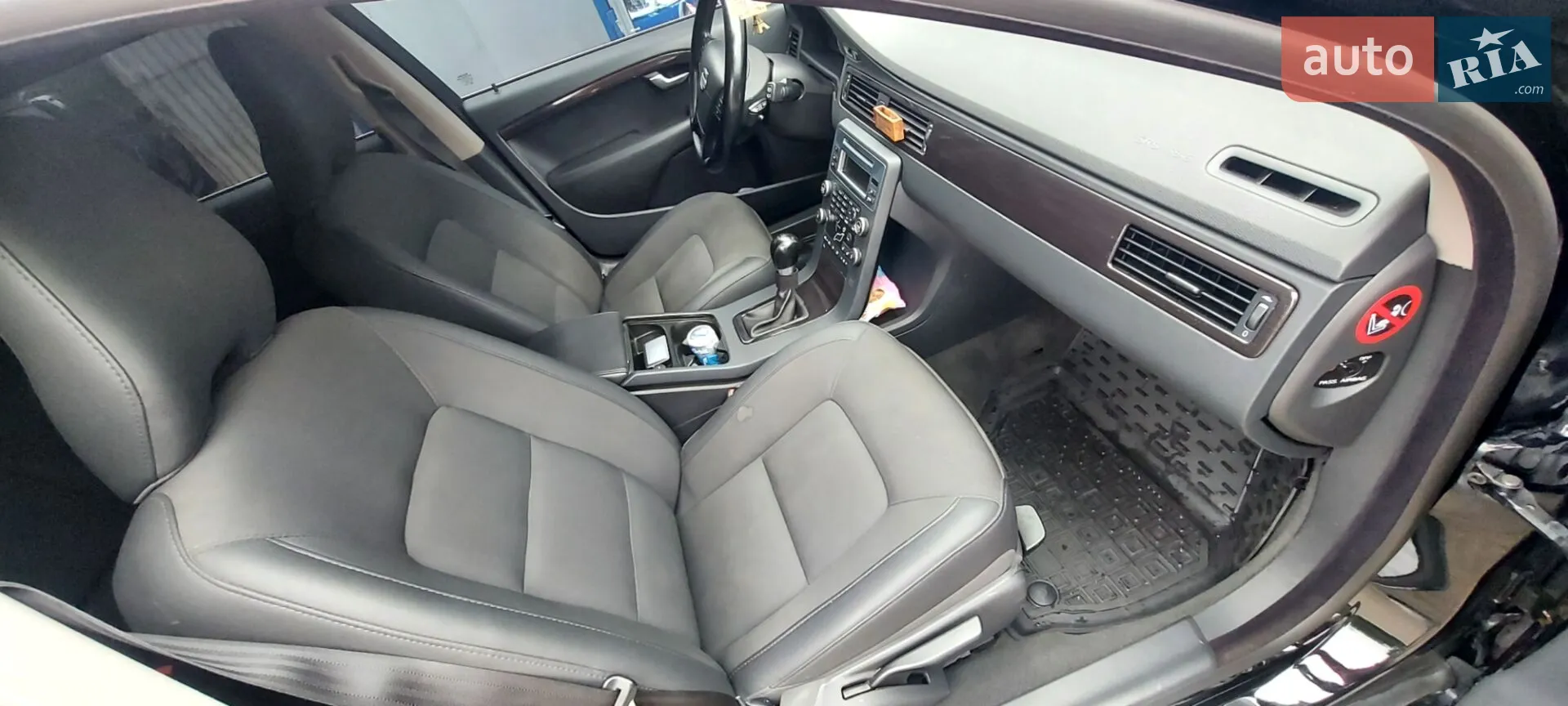 2011 Volvo V70 - мініатюра 3