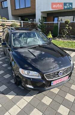 Универсал Volvo V70 2015 в 