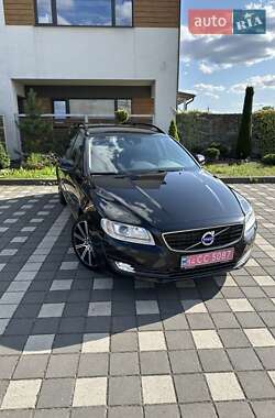 Универсал Volvo V70 2015 в 