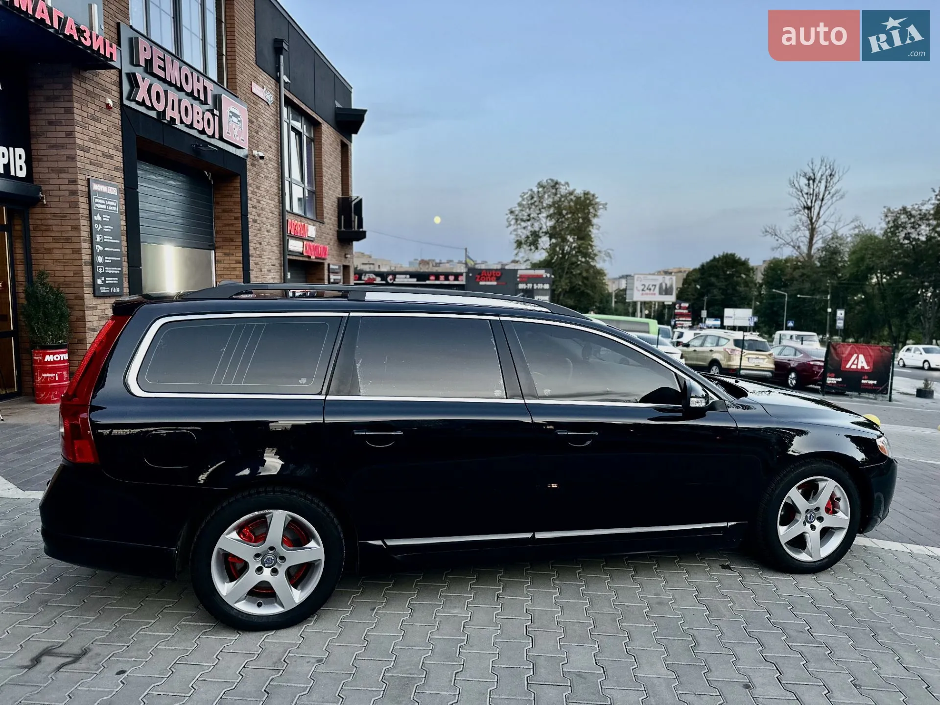 2010 Volvo V70 - мініатюра 4
