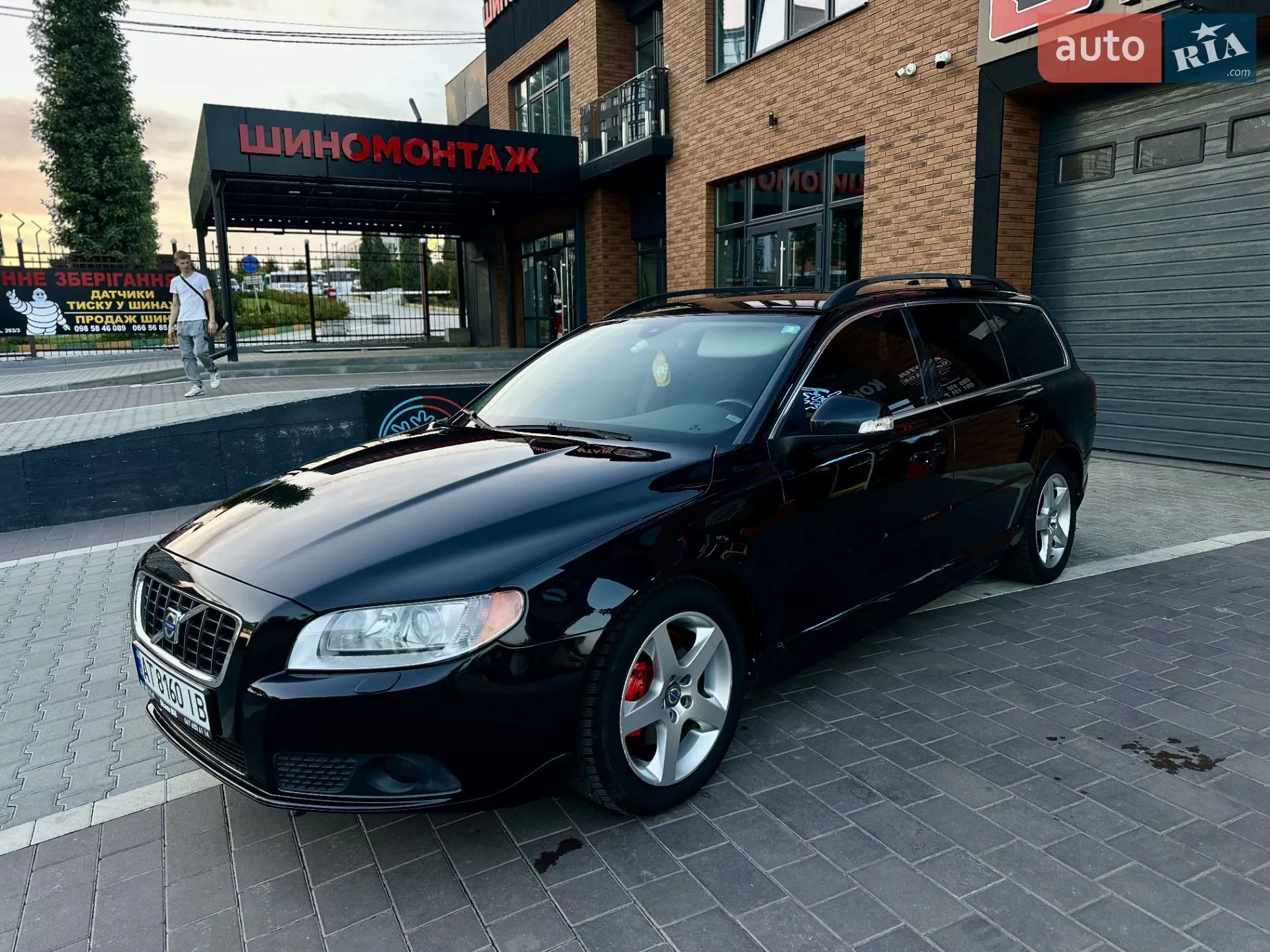 2010 Volvo V70 - мініатюра 9