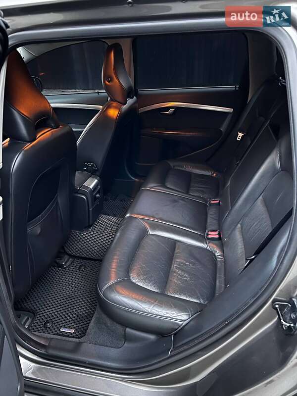 Универсал Volvo V70 2010 в Казатине