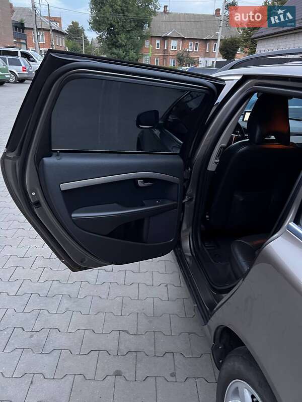 Универсал Volvo V70 2010 в Казатине