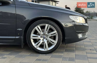 Универсал Volvo V70 2015 в 