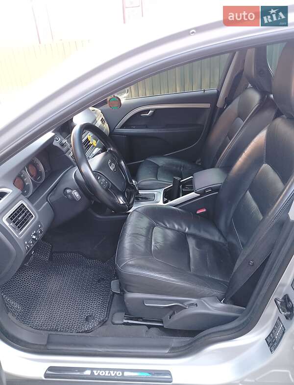 Універсал Volvo V70 2013 в Вінниці