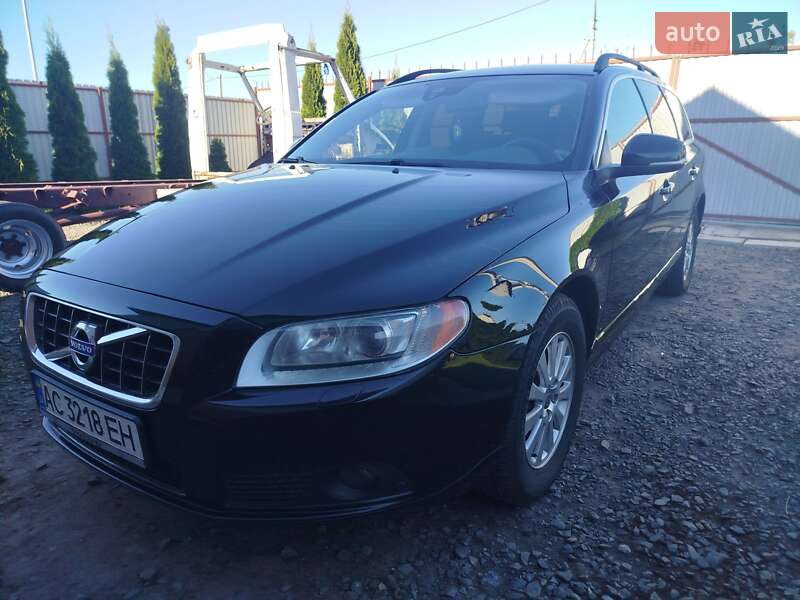 Универсал Volvo V70 2011 в Нововолынске