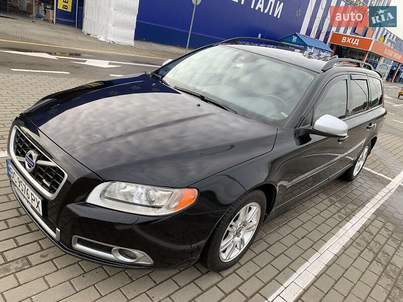 Volvo V70 2012