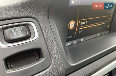 Универсал Volvo V70 2012 в 